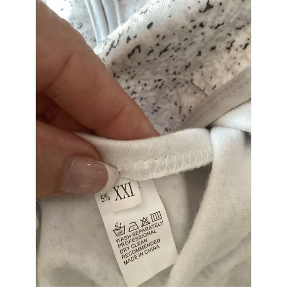 NEW Yellowstone Dutton Ranch Sz 2XL Hoodie Speckled Snap Closure - Picture 8 of 8